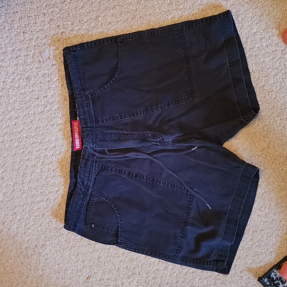 navy shorts